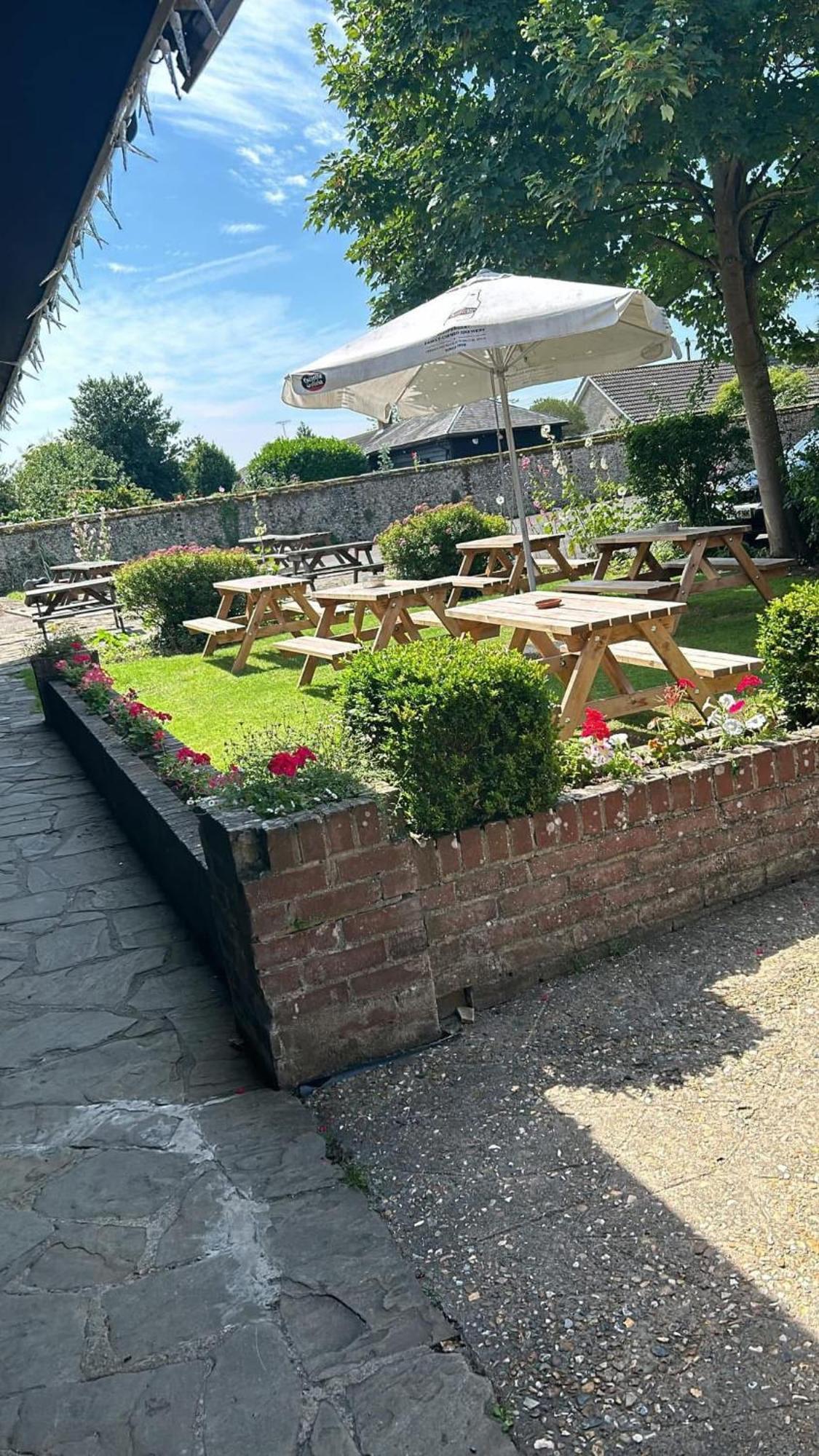 The Limes Bar And Hotel Needham Market Eksteriør bilde